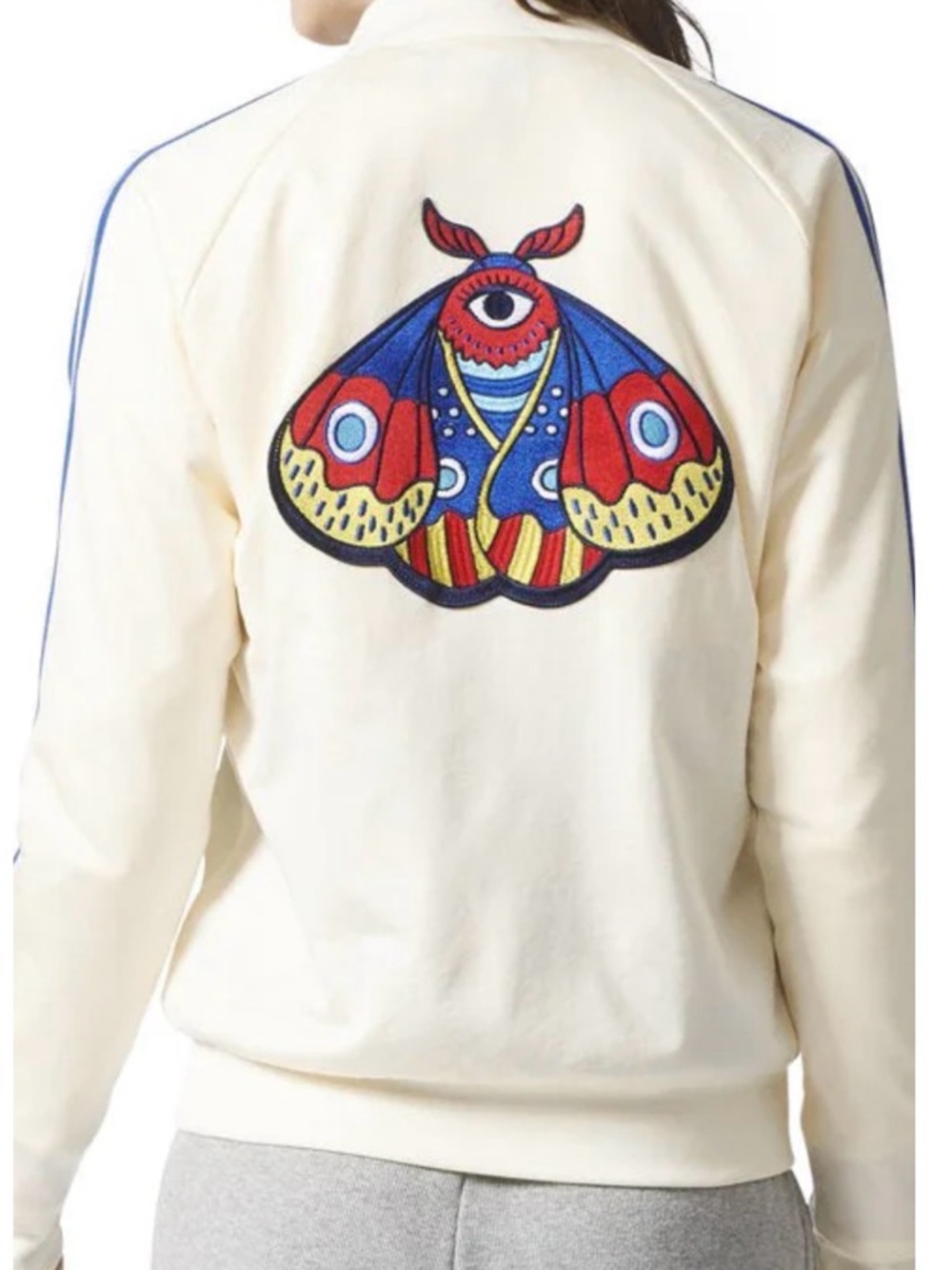 adidas Cream Jacket with Blue Logo Tags - Picture 3 of 7